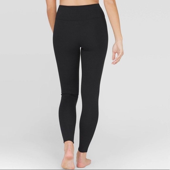 NEW Assets by Spanx Black Ponte Shaping Leggings - Picture 2 of 6